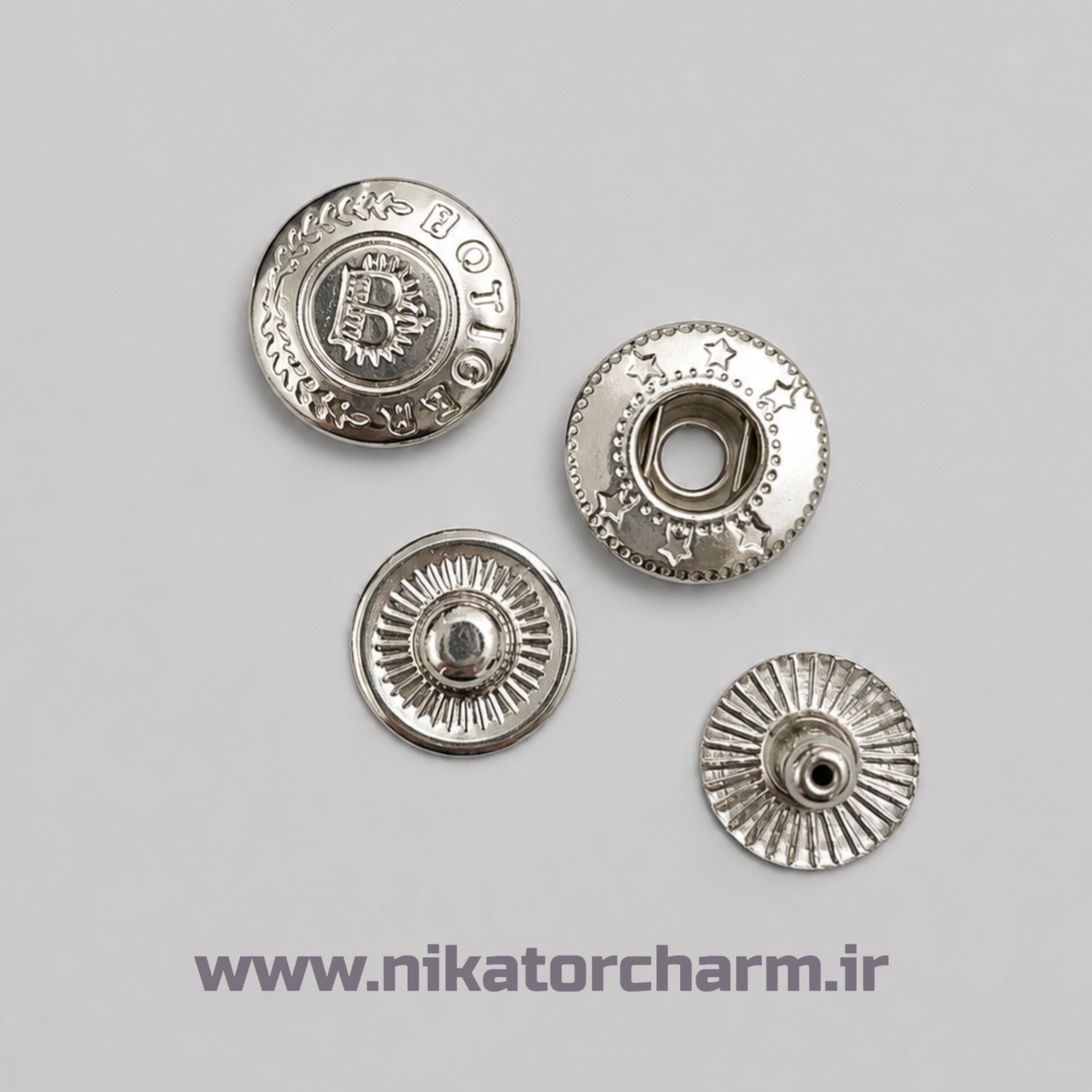 دکمه چهار پارچه سایز میانه